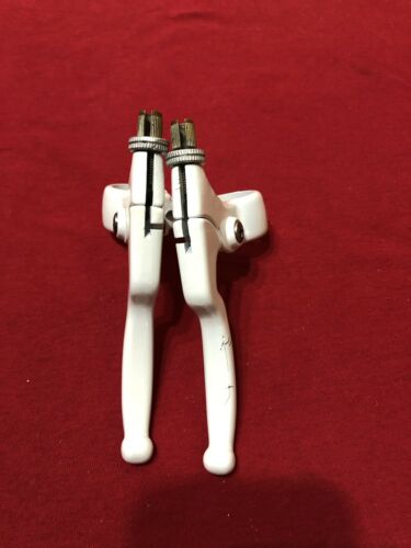GT PERFORMER BRAKE LEVERS WHITE OLD SCHOOL BMX - Fresh Stock Dated December 2025