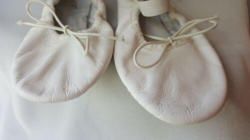 Bloch Dance Dansoft White Ballet Slipper Toddler/Little Kid 11.5 C3 - Fresh Stock Dated December 2025