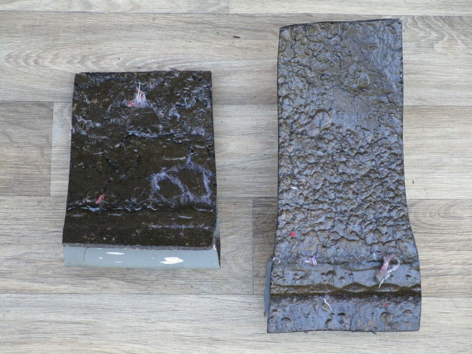 94-98 MUSTANG 5 SPEED CROSS MEMBER METAL BRACKETS UNDER CAR OEM GT 95 BLACK - Fresh Stock Dated December 2025