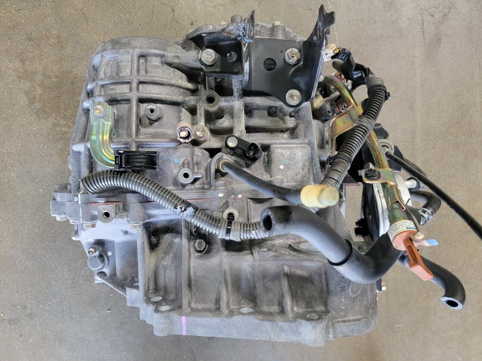 TOYOTA HIGHLANDER FRONT WHEEL DRIVE 4 CYLINDER 2.4L AUTOMATIC TRANSMISSION - Fresh Stock Dated December 2025