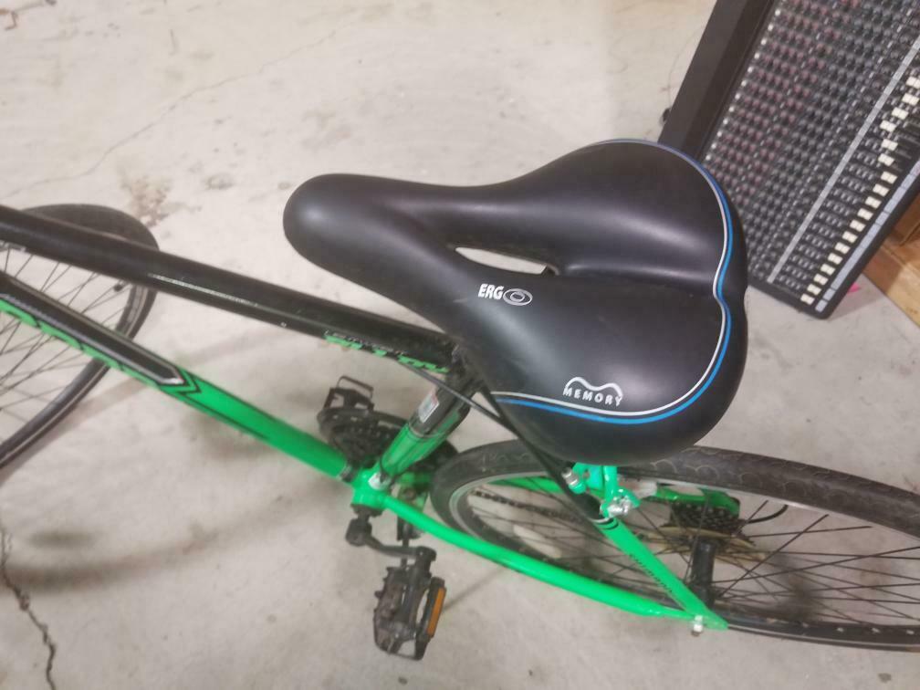 Kent 700C Roadtech Bicycle White and Green (In Store Pickup Only) (AM1056064) - Fresh Stock Dated January 2026