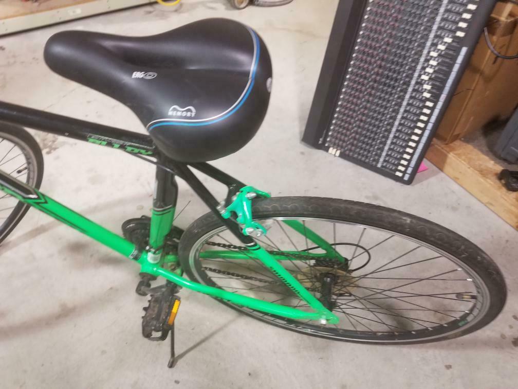 Kent 700C Roadtech Bicycle White and Green (In Store Pickup Only) (AM1056064) - Fresh Stock Dated January 2026