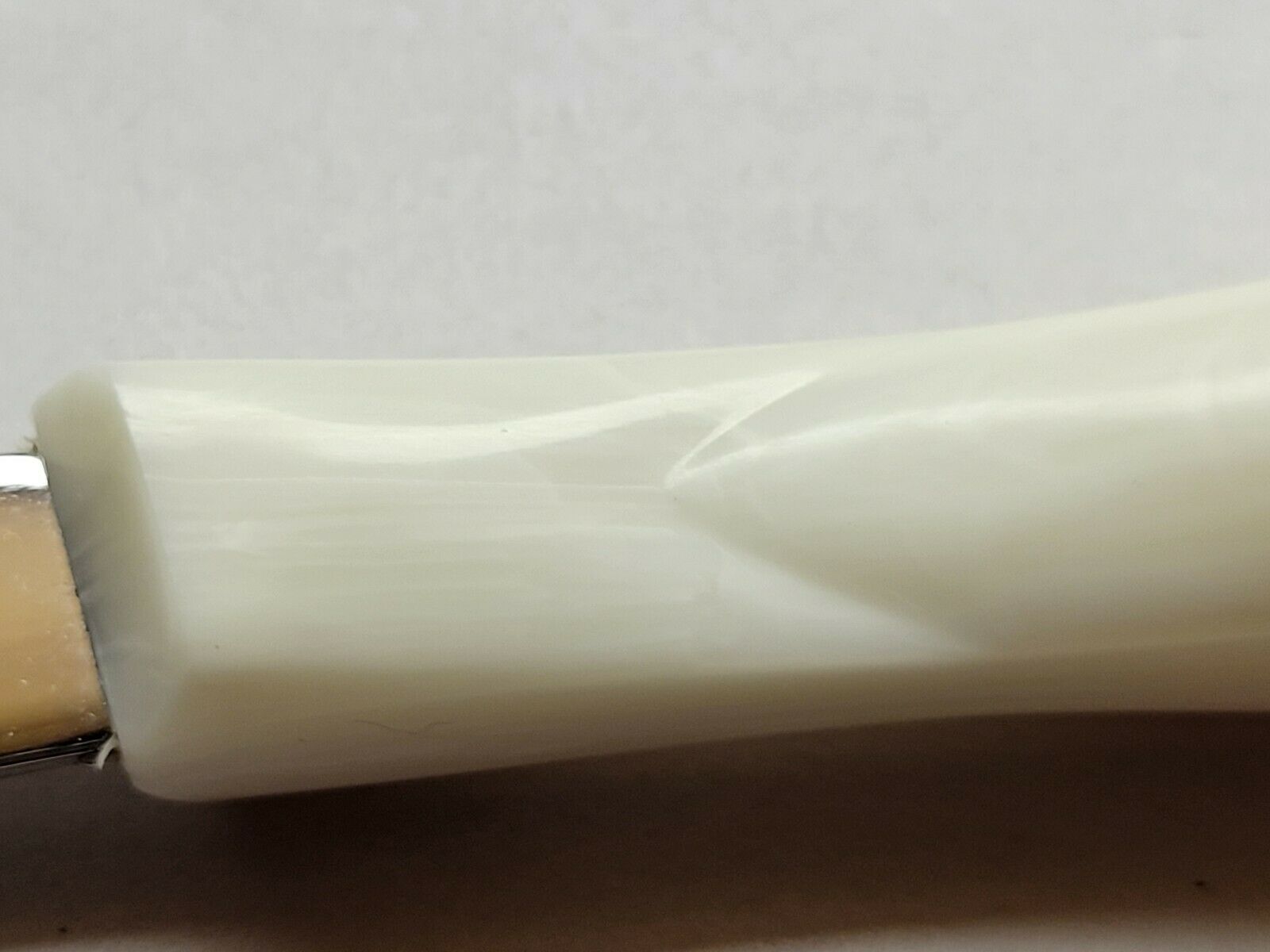 Cutco 1759 Pearl White Handle Serrated Table / Steak Knife - Fresh Stock Dated February 2026