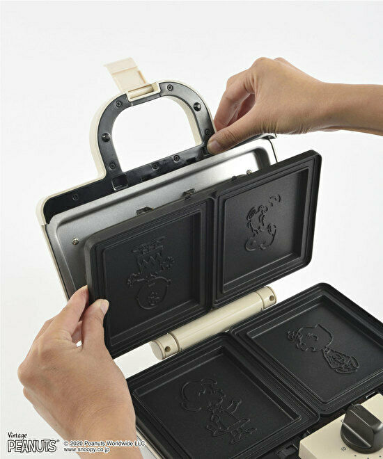 Peanuts Snoopy BRUNO Hot Sandwich Maker Double BOE069-ECRU 100V Japan Domestic - Fresh Stock Dated February 2026