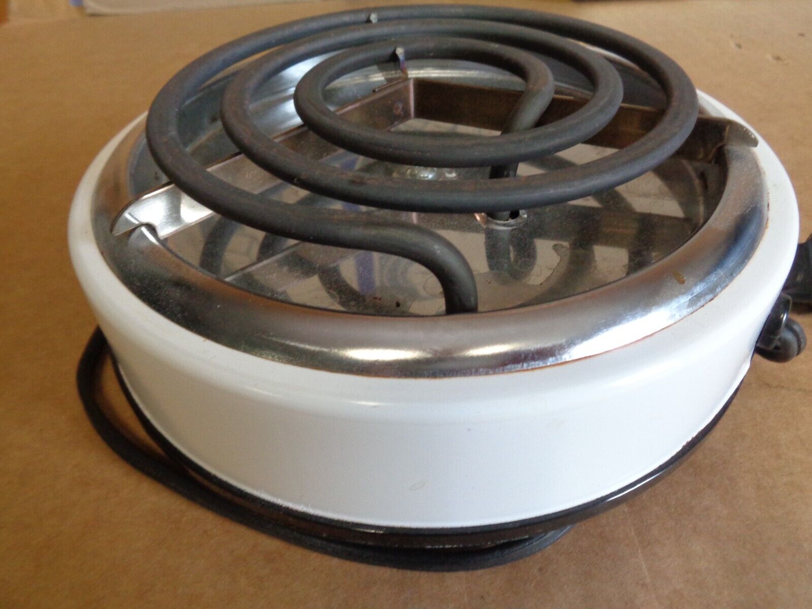 Munsey Extra Burner Hot Plate Model FB-1 Made in U.S.A. 1100 Watts 120v - Fresh Stock Dated February 2026