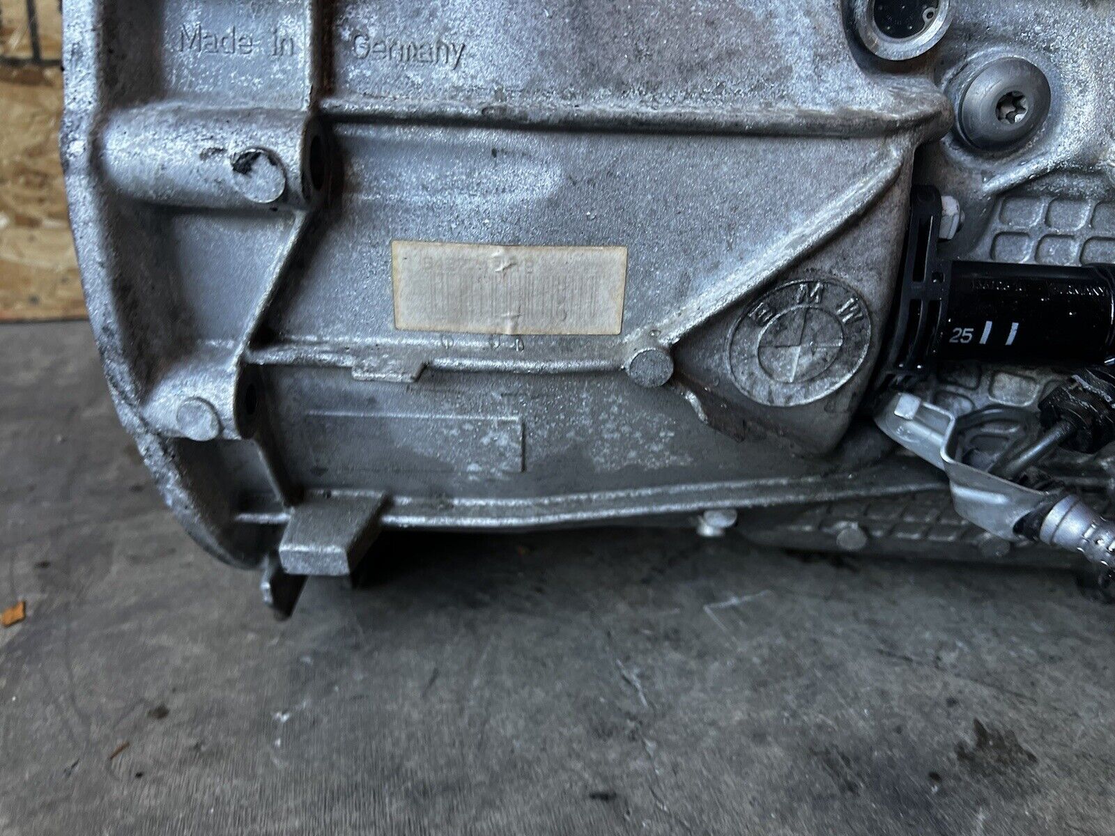 BMW F10 F23 F30 F32 N55 MANUAL TRANSMISSION GEARBOX ASSEMBLY OEM 27K LOW MILE - Fresh Stock Dated January 2026