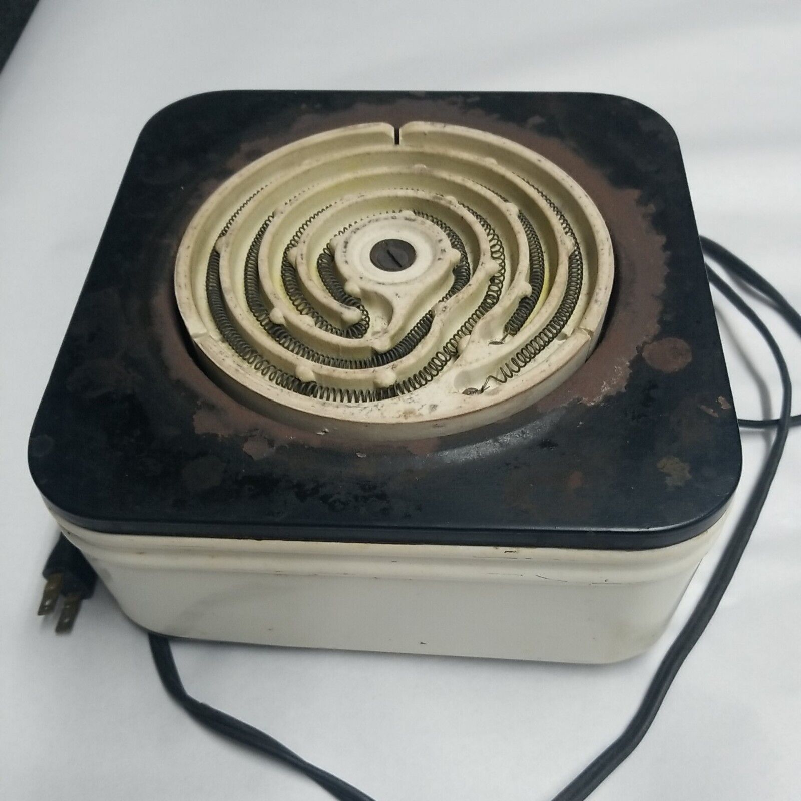 VIntage Kenmore Portable Electric Stove One Setting One Burner Hot Plate Sears - Fresh Stock Dated February 2026