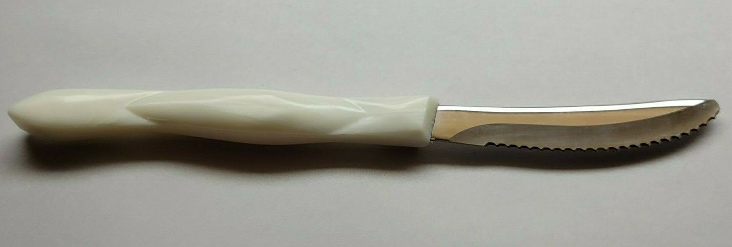 Cutco 1759 Pearl White Handle Serrated Table / Steak Knife - Fresh Stock Dated February 2026