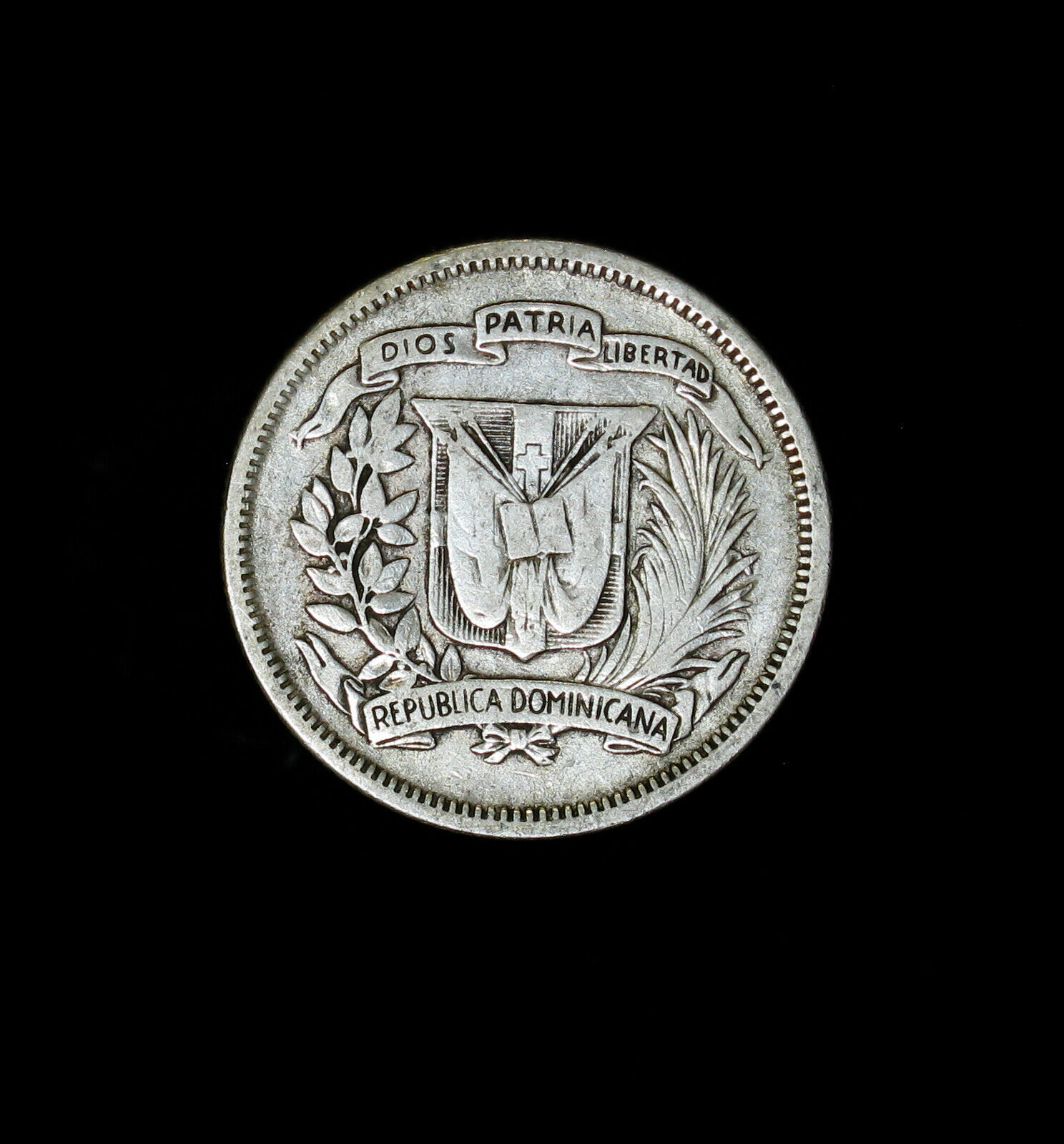 1947 Dominican Republic 25 Cenvtavos Silver Coin - Fresh Stock Dated December 2025
