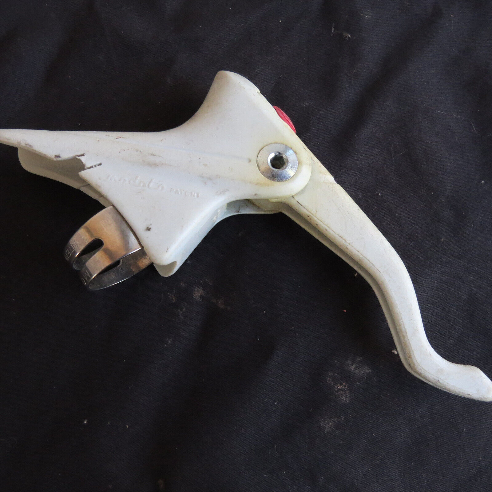 one MODOLO KRONOS WHITE BRAKE HANDLE ROAD RACING LEVER VINTAGE BICYCLE - Fresh Stock Dated December 2025