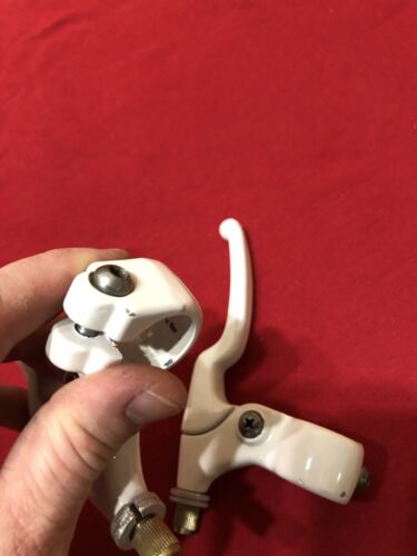 GT PERFORMER BRAKE LEVERS WHITE OLD SCHOOL BMX - Fresh Stock Dated December 2025