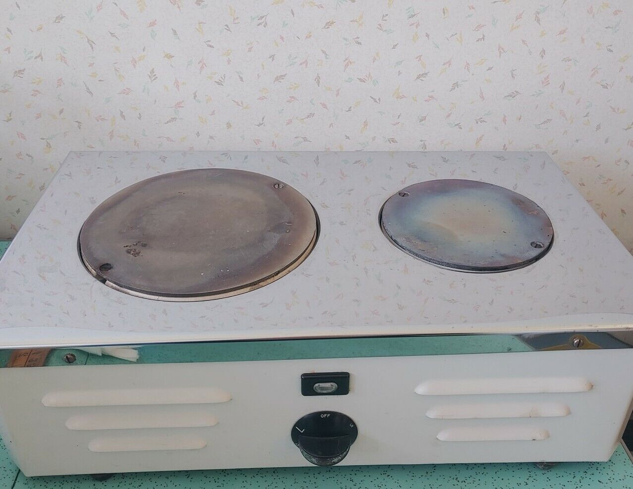Vintage Rare Unique Portable Electric Dual 2 Burner Hot Plate White and Chrome - Fresh Stock Dated February 2026
