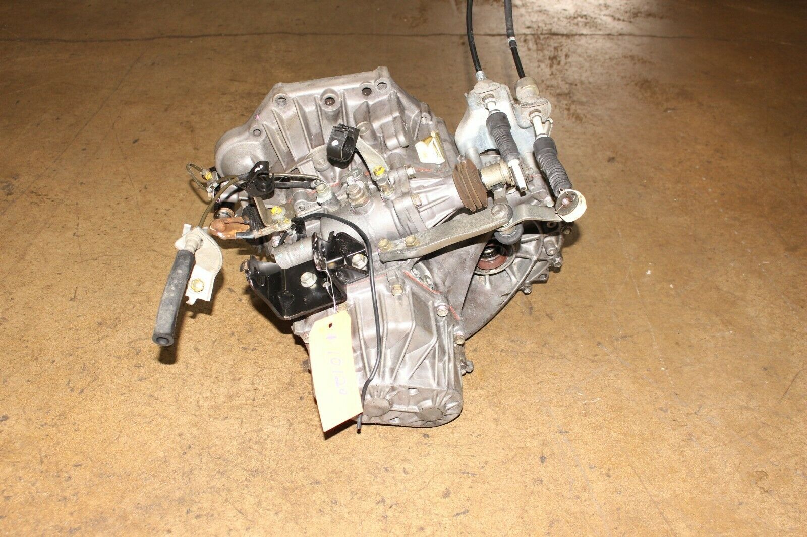 JDM 2ZZ-GE 2003-2005 TOYOTA COROLLA MATRIX XRS 1.8L 6 SPEED MANUAL TRANSMISSION - Fresh Stock Dated December 2025