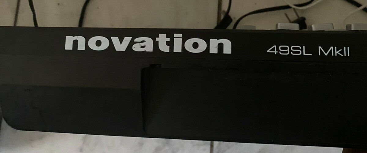 NOVATION 49SL MKii 49 NOTE MIDI Controller Powers On Otherwise Untested - Fresh Stock Dated December 2025