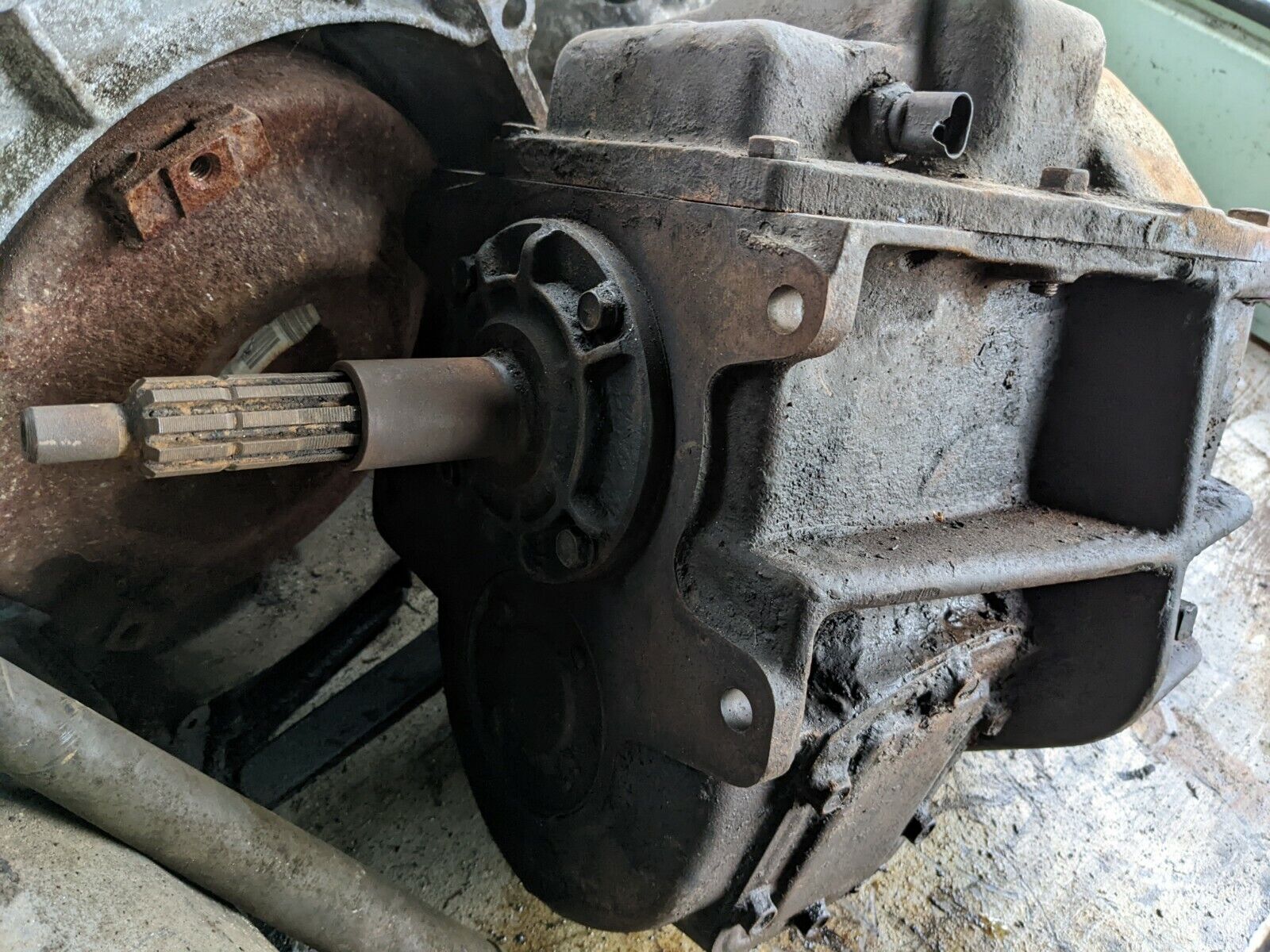 1973-87 Chevy GMC C30 3500 MANUAL TRANSMISSION 4x2 4 Speed SM465 - Fresh Stock Dated December 2025