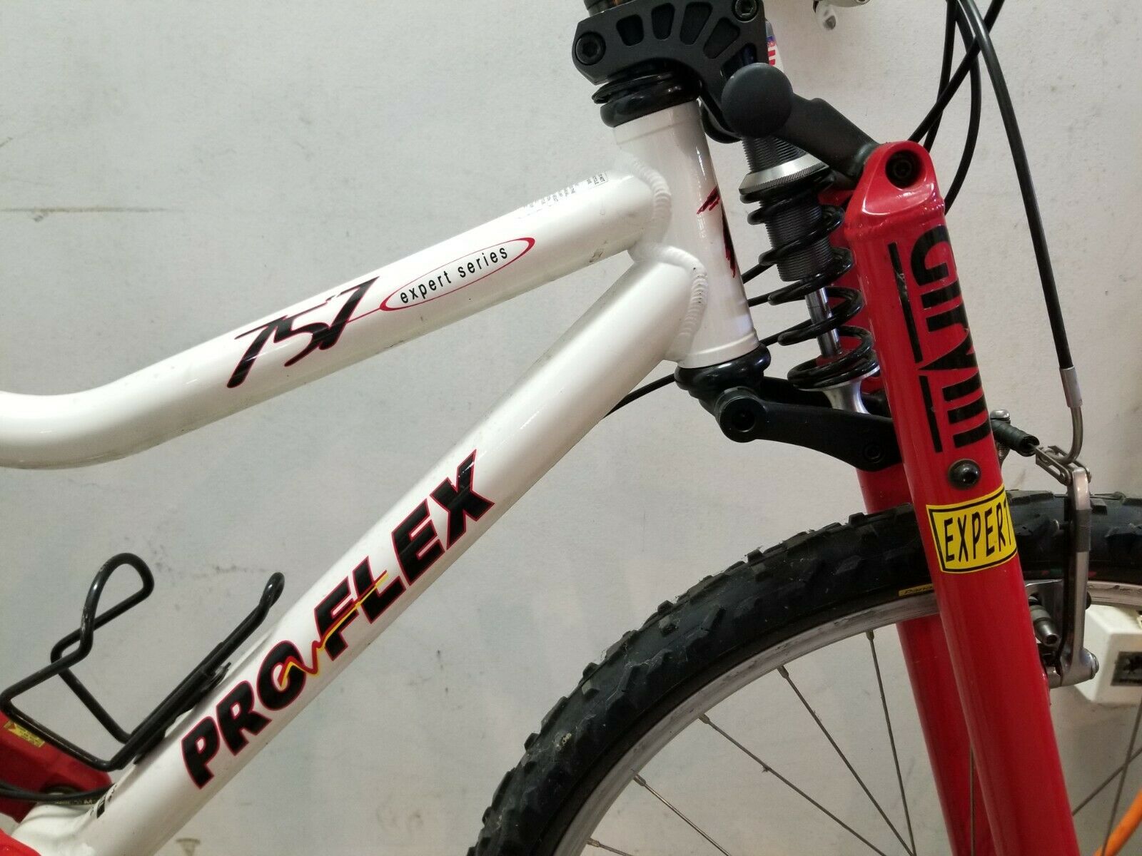 25 Year Old PROFLEX 757 EXPERT SERIES Mountain Bike Ridden Only 4 Miles - Fresh Stock Dated December 2025