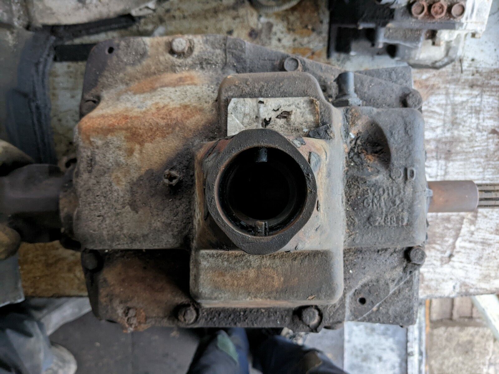 1973-87 Chevy GMC C30 3500 MANUAL TRANSMISSION 4x2 4 Speed SM465 - Fresh Stock Dated December 2025