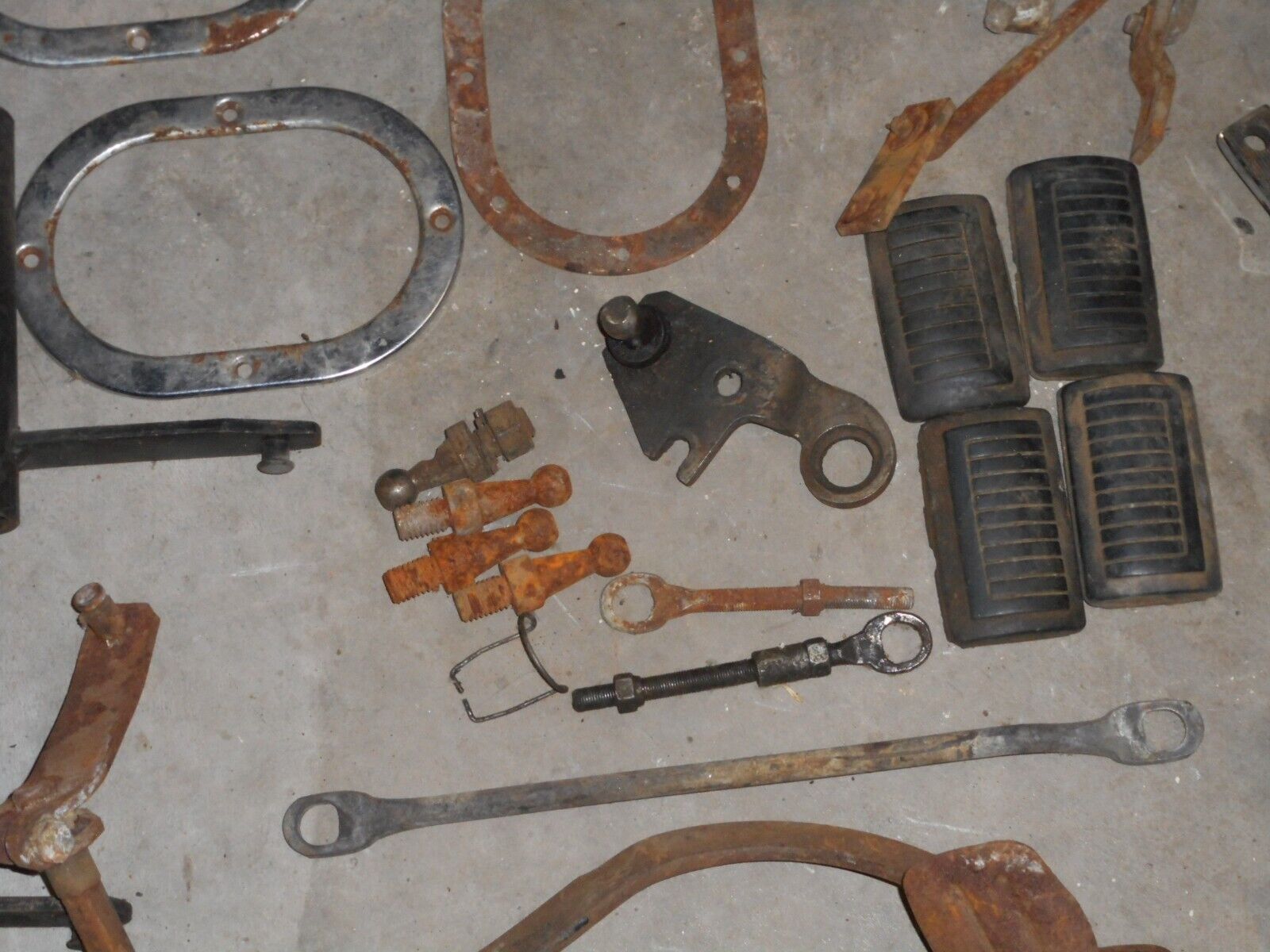 A833 4 SPEED TRANSMISSIONS { LOT } 4 transmissions 5 shifters bellhousing,PLUS - Fresh Stock Dated December 2025