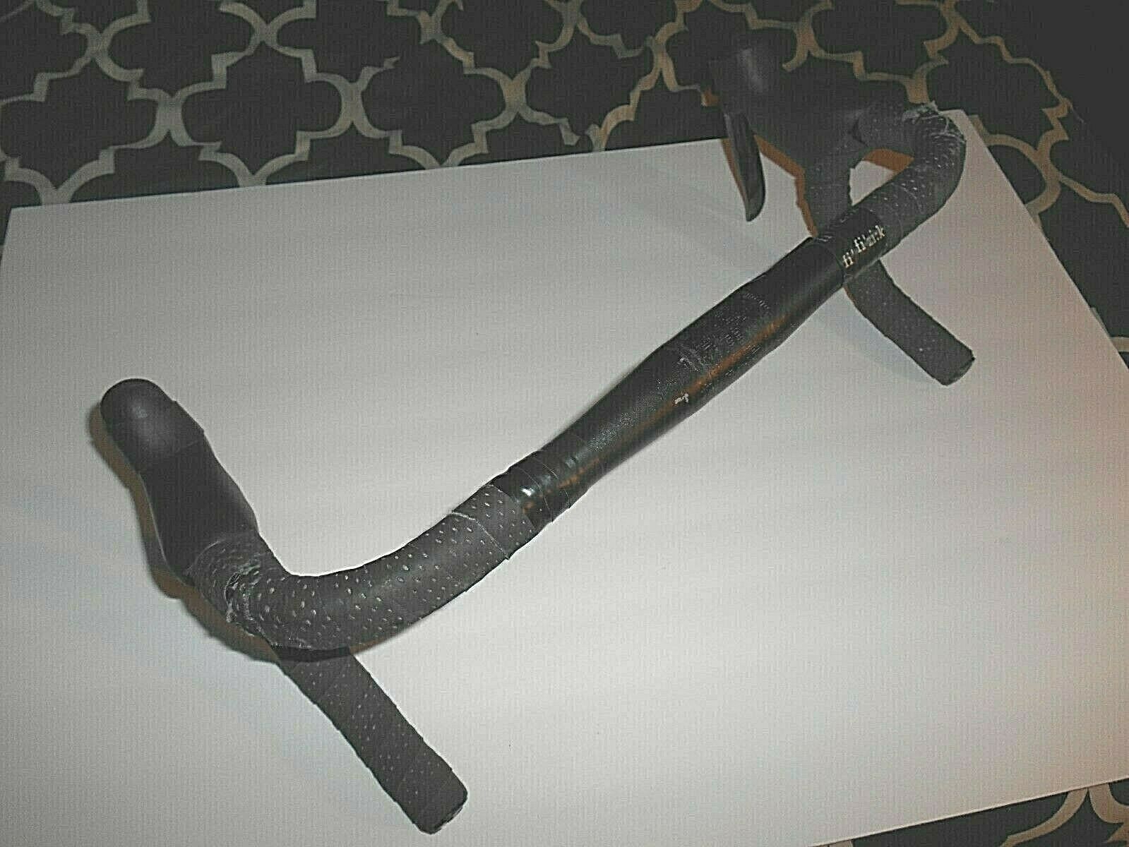 fi'zi:k LIGHTWEIGHT ALUMINUM BICYCLE HANDLE BARS W/  SRAM COMPONENT BRAKE LEVERS - Fresh Stock Dated December 2025