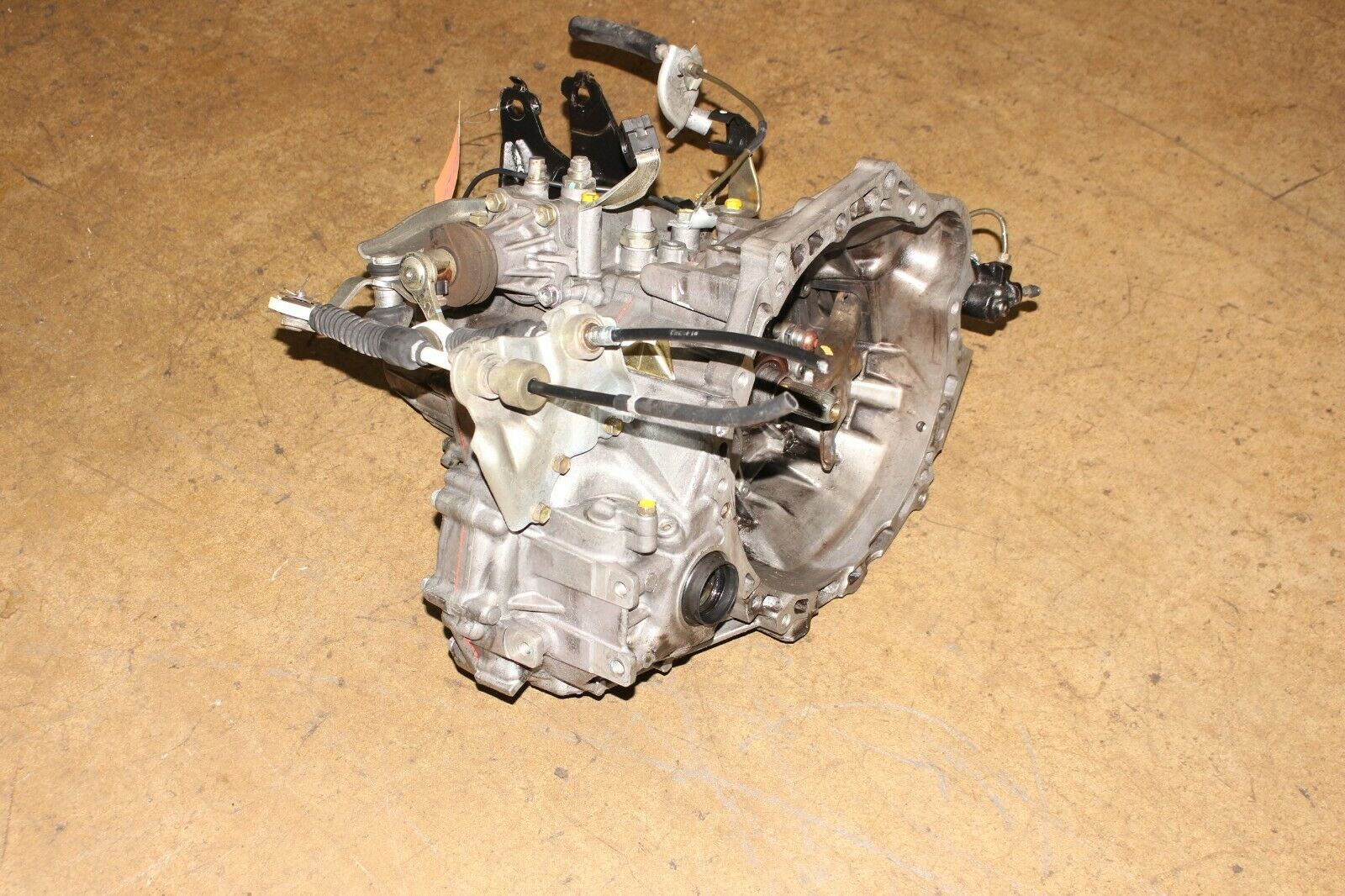 JDM 2ZZ-GE 2003-2005 TOYOTA COROLLA MATRIX XRS 1.8L 6 SPEED MANUAL TRANSMISSION - Fresh Stock Dated December 2025