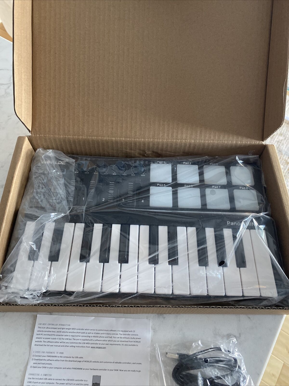 Worlde Panda Mini 25-Key Portable USB Keyboard Drum Pad MIDI electric Controller - Fresh Stock Dated December 2025