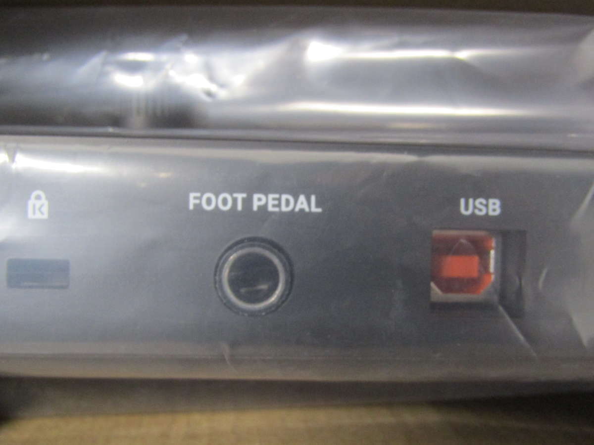 Native Instruments Komplete Kontrol M32 Micro Keyboard Controller - Fresh Stock Dated December 2025