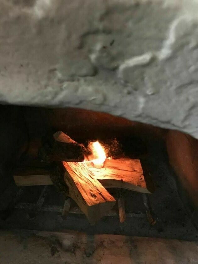 Fire Starter Fireplace BBQ Campfire Fire Pit Stove Firelighter Logs Wood Cubes - Fresh Stock Dated January 2026