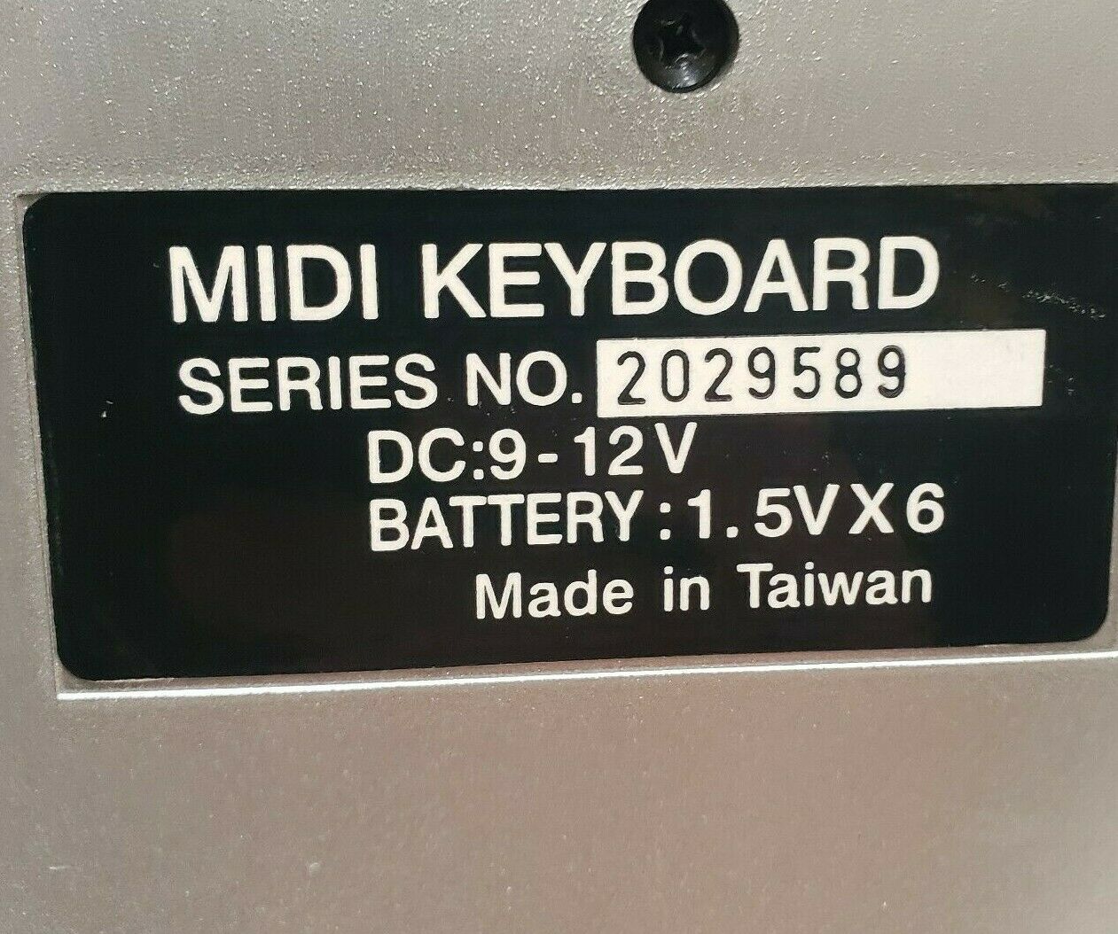 M-Audio Midiman Oxygen 8 MIDI USB Keyboard Controller DJ AUDIO EQUIPMENT - Fresh Stock Dated December 2025