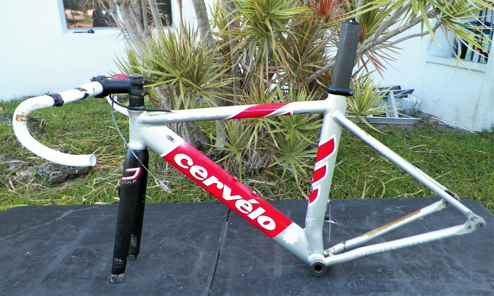 CERVELO SOLOIST 3T ALUMINUM FRAME w/CARBON FORK & HANDLEBARS - 48cm FRAME - Fresh Stock Dated December 2025