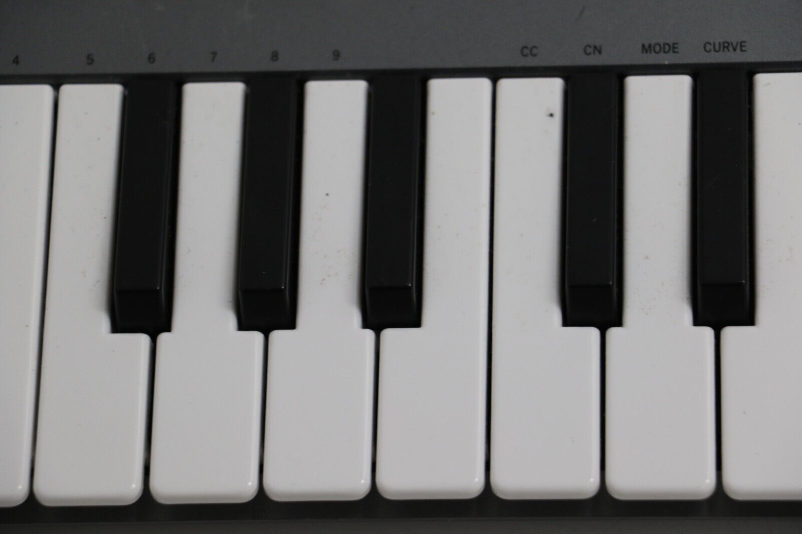 Donner Spaceline DMK25 25-Key USB Portable MIDI Keyboard Controller - Fresh Stock Dated December 2025