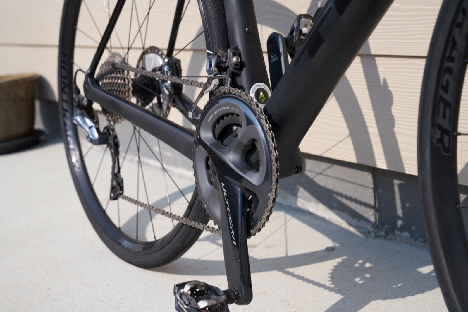 Trek Domane SL6 2021 - Fresh Stock Dated December 2025