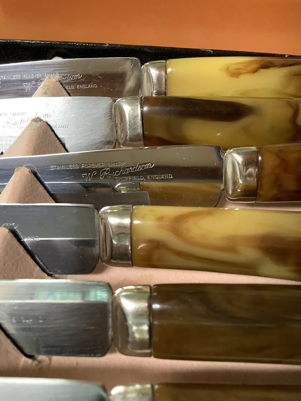 Midcentury Steak Knives: Boxed Set 6, W Richardson Sheffield Bakelite Stainless - Fresh Stock Dated February 2026