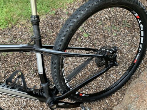 Specialized Stumpjumper 29er Hardtail, Size 15.5, 23.9 lbs, Stans Crest, Avid X0 - Fresh Stock Dated December 2025