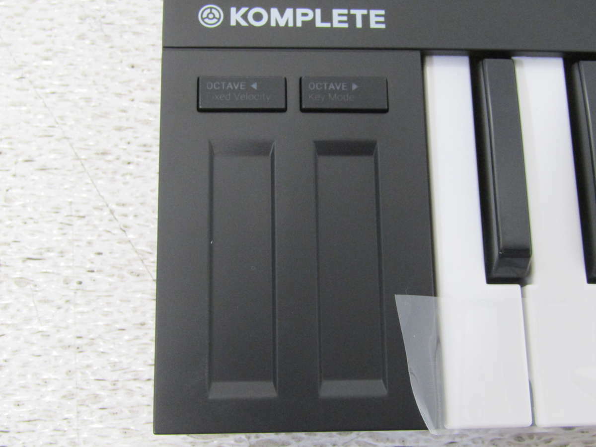 Native Instruments Komplete Kontrol M32 Micro Keyboard Controller - Fresh Stock Dated December 2025