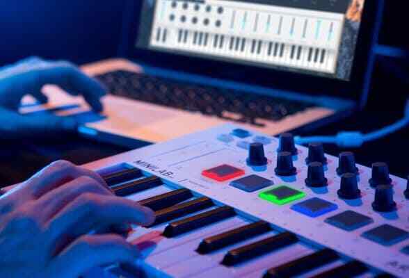 Arturia 230501 MiniLab MKII 25 Slim Keyboard Controller - Fresh Stock Dated December 2025