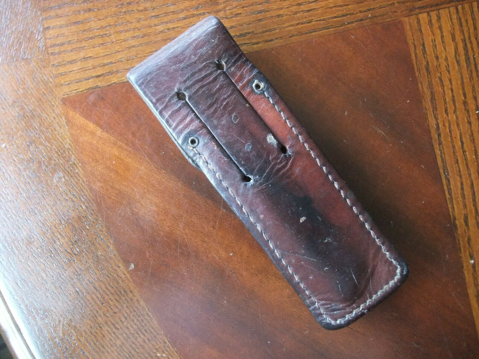 VINTAGE CHICAGO CUTLERY leather  KNIFE  SHEATH  (NO KNIFE) - Fresh Stock Dated January 2026