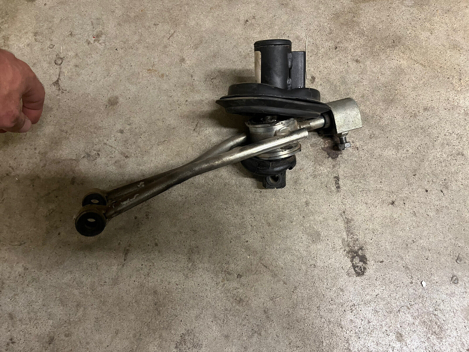09-14 Challenger shifter manual transmission TR 6060 TR6060 OEM Assembly Rods OE - Fresh Stock Dated December 2025