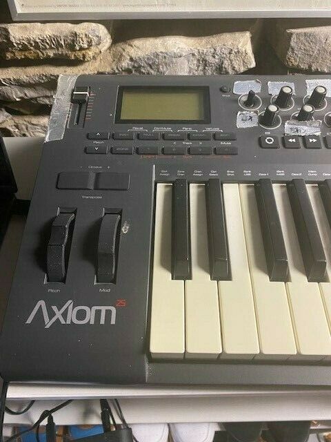 M-Audio Axiom 25 USB MIDI Controller - Fresh Stock Dated December 2025