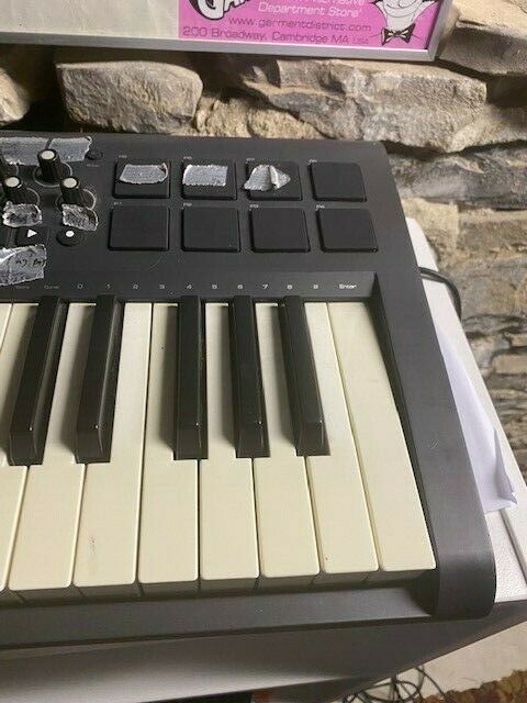 M-Audio Axiom 25 USB MIDI Controller - Fresh Stock Dated December 2025