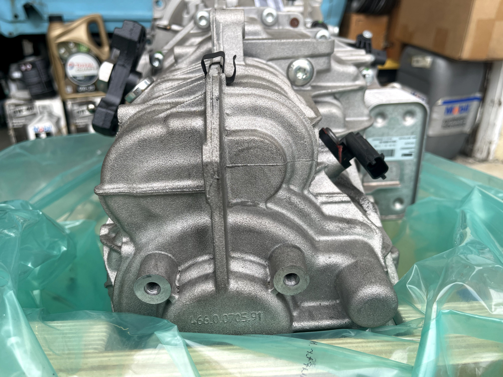 Porsche GT4 981 transmission 6 speed LSD 5K miles - Fresh Stock Dated December 2025