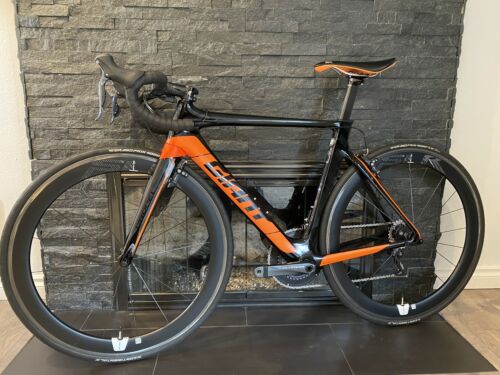 SUPER CLEAN Giant Propel Advanced PRO 0 Shimano Ultegra Di2 W/ Carbon SLR Wheels - Fresh Stock Dated December 2025