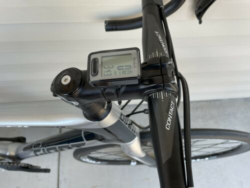 Giant Defy Advanced Carbon Road Bike,size M/L.105 2x11 gears disc brakes. - Fresh Stock Dated December 2025