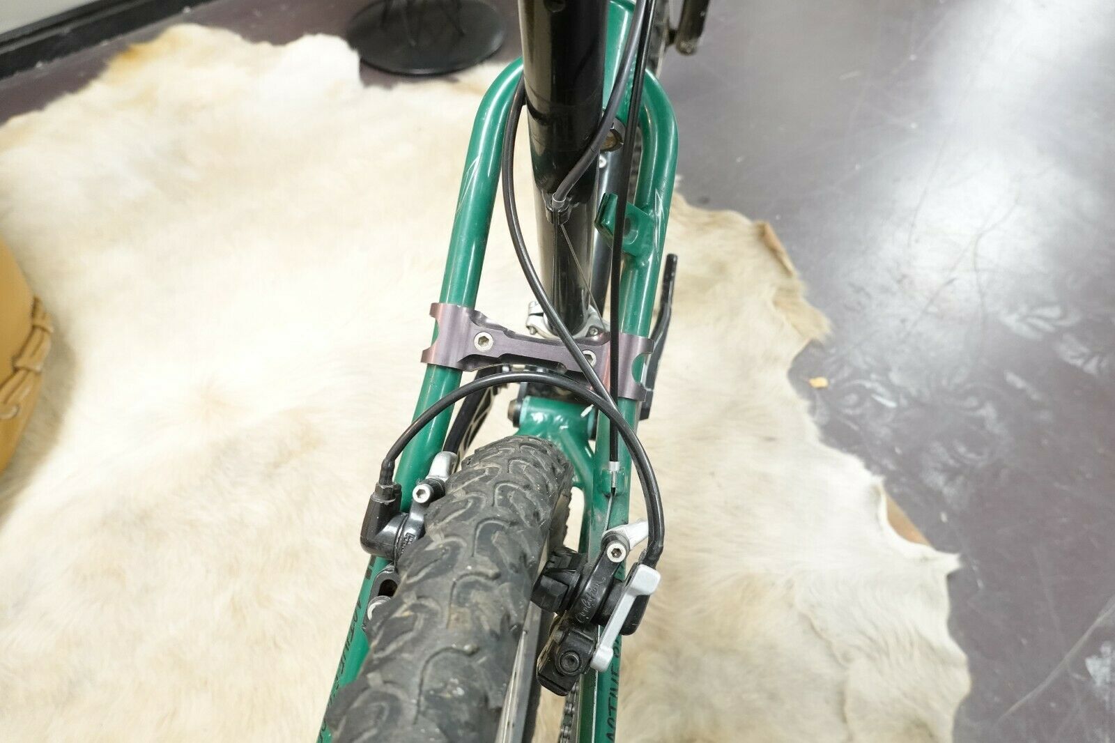 Yeti ARC Salsa CNC Easton Plasma XT Chris King Magura Bomber 18.5