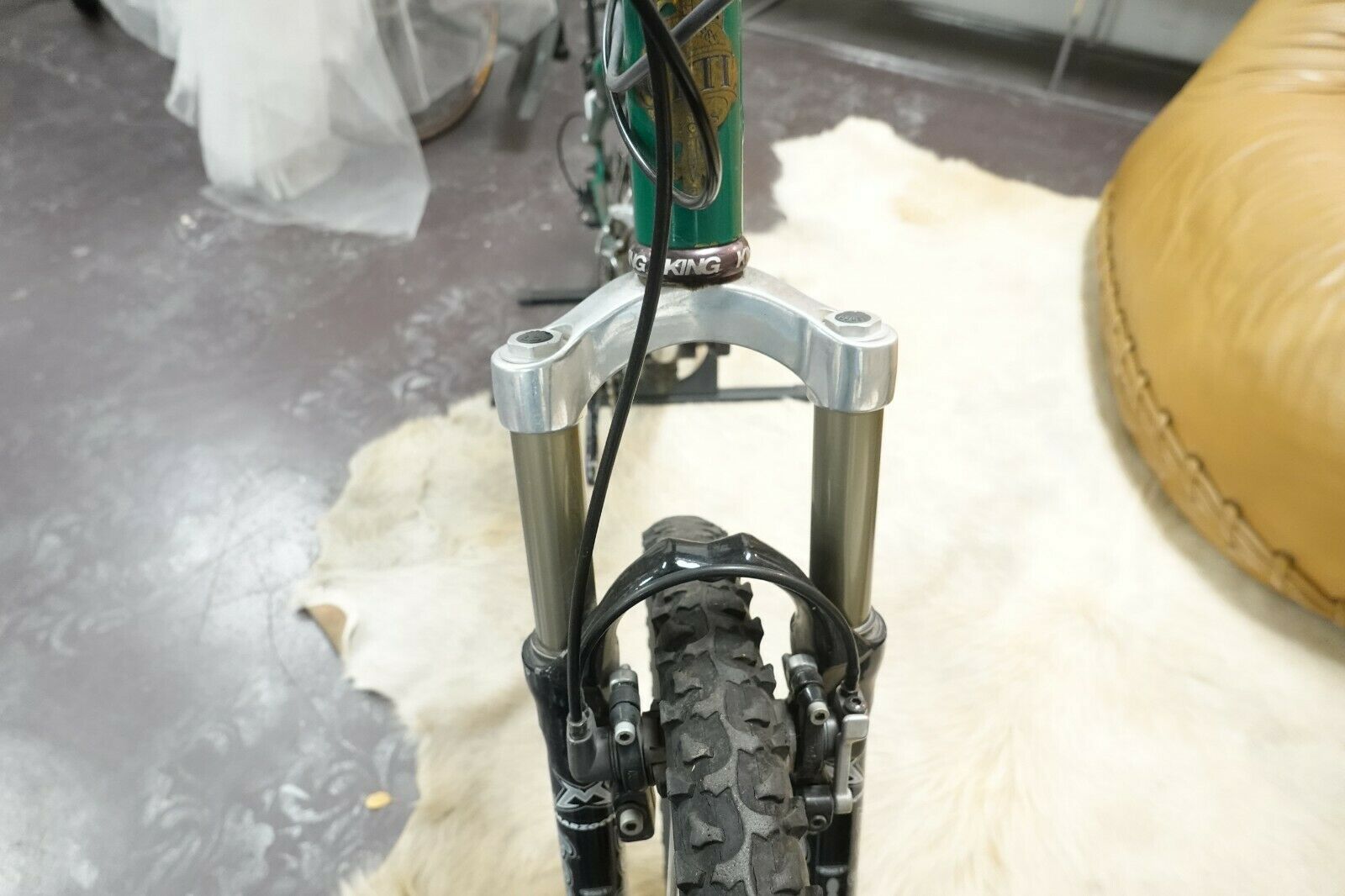 Yeti ARC Salsa CNC Easton Plasma XT Chris King Magura Bomber 18.5