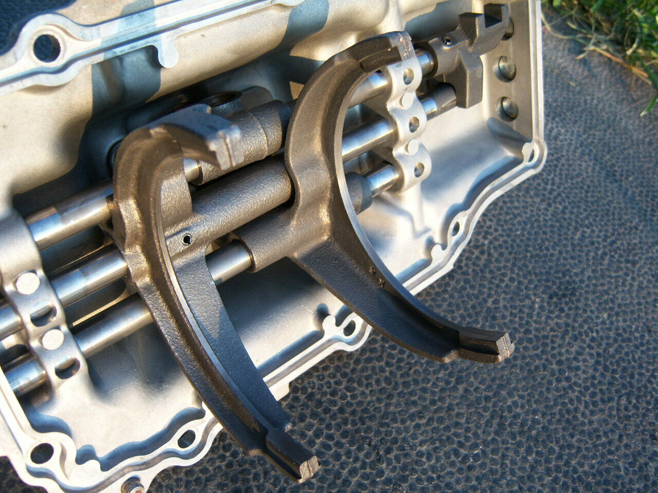 Ford F150 5 Speed M5R2 M5OD-R2 Shifter Top Base Assembly Forks 2WD 4WD 88 - 97 - Fresh Stock Dated December 2025