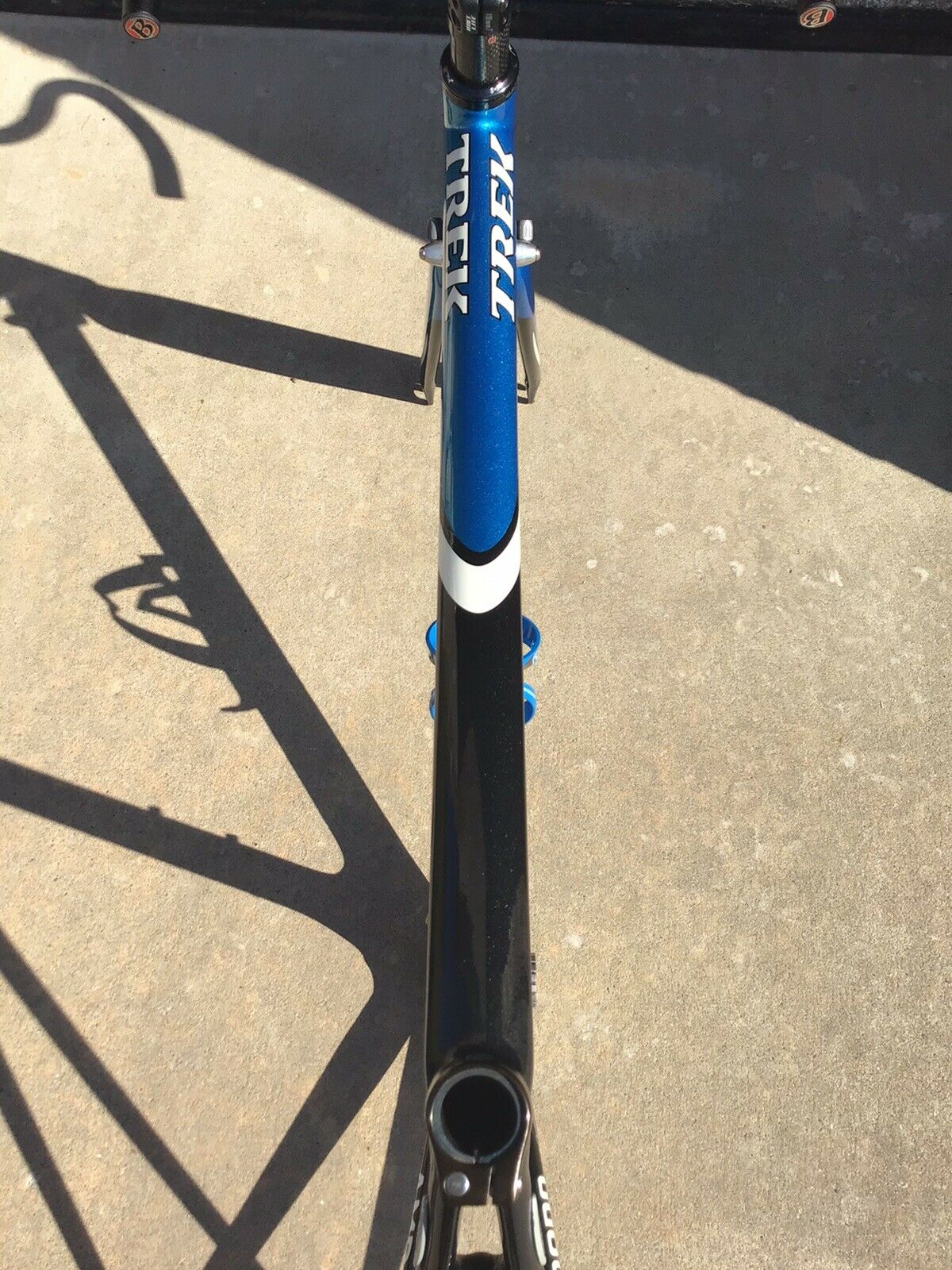 2007 Trek Madone 5.2 58cm Carbon Fiber Frame Set - Awesome Condition - Fresh Stock Dated December 2025