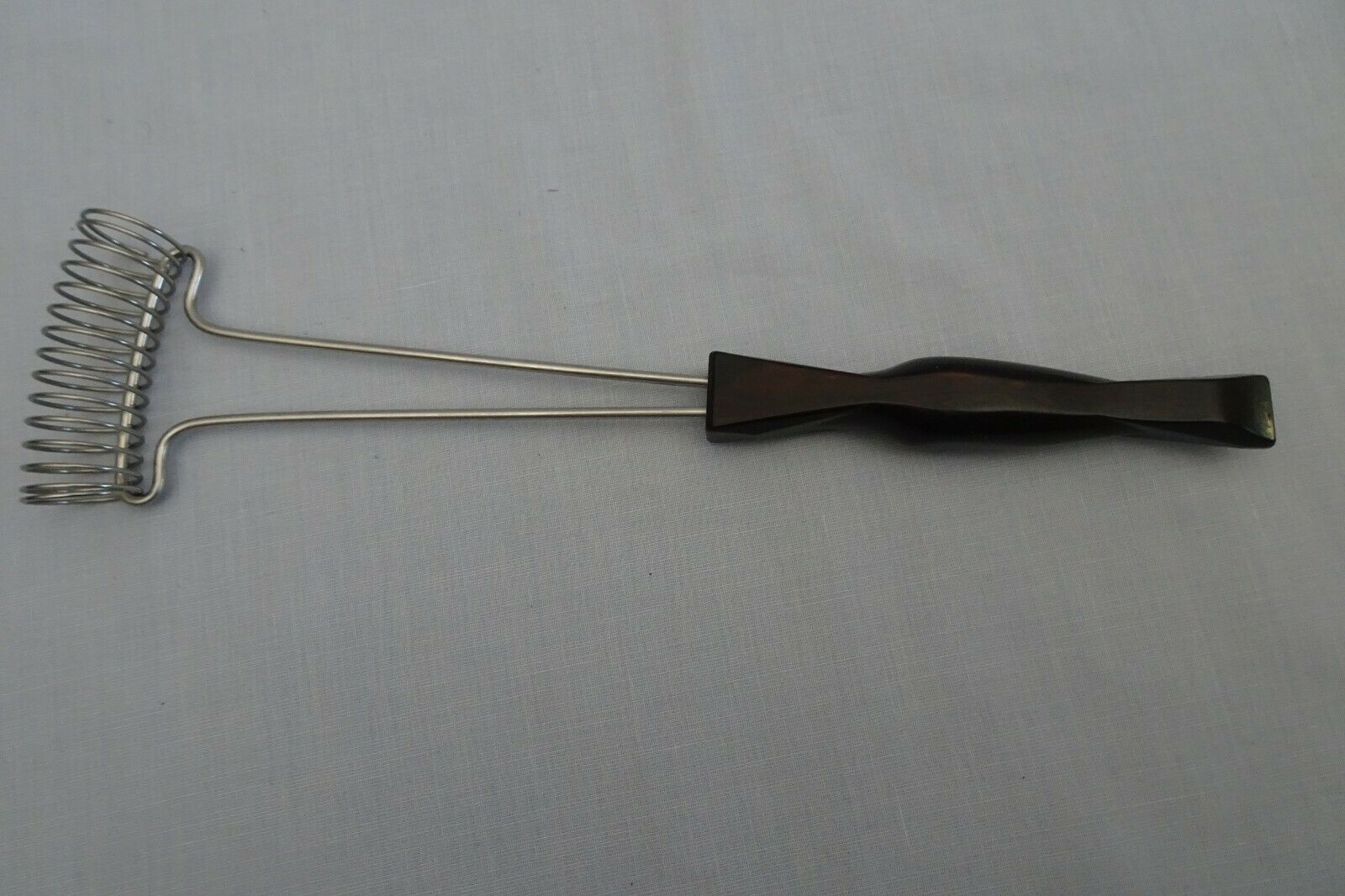 Cutco 1714 Coiled Wire Mix Stir Whisk Brown Swirl Handle - Fresh Stock Dated February 2026