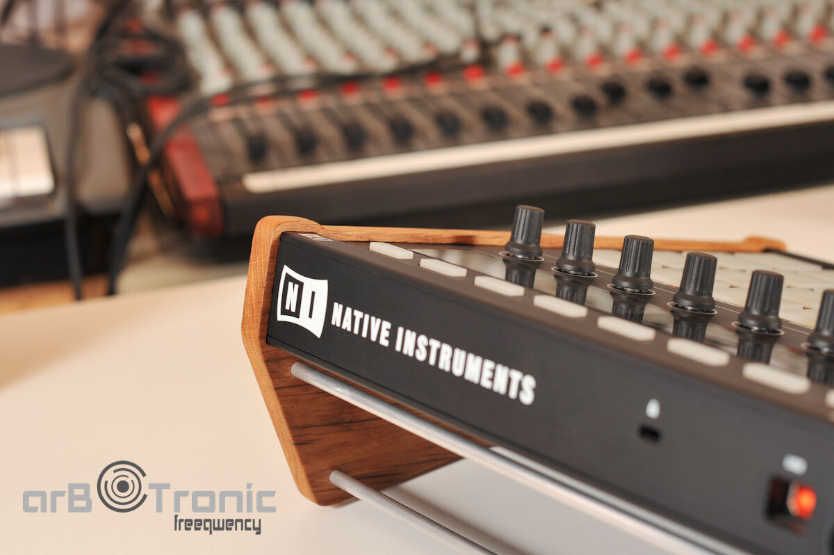 Native Instruments Maschine MK1 MK2 Real Wood Side Panel Wooden Stand Up - Fresh Stock Dated December 2025