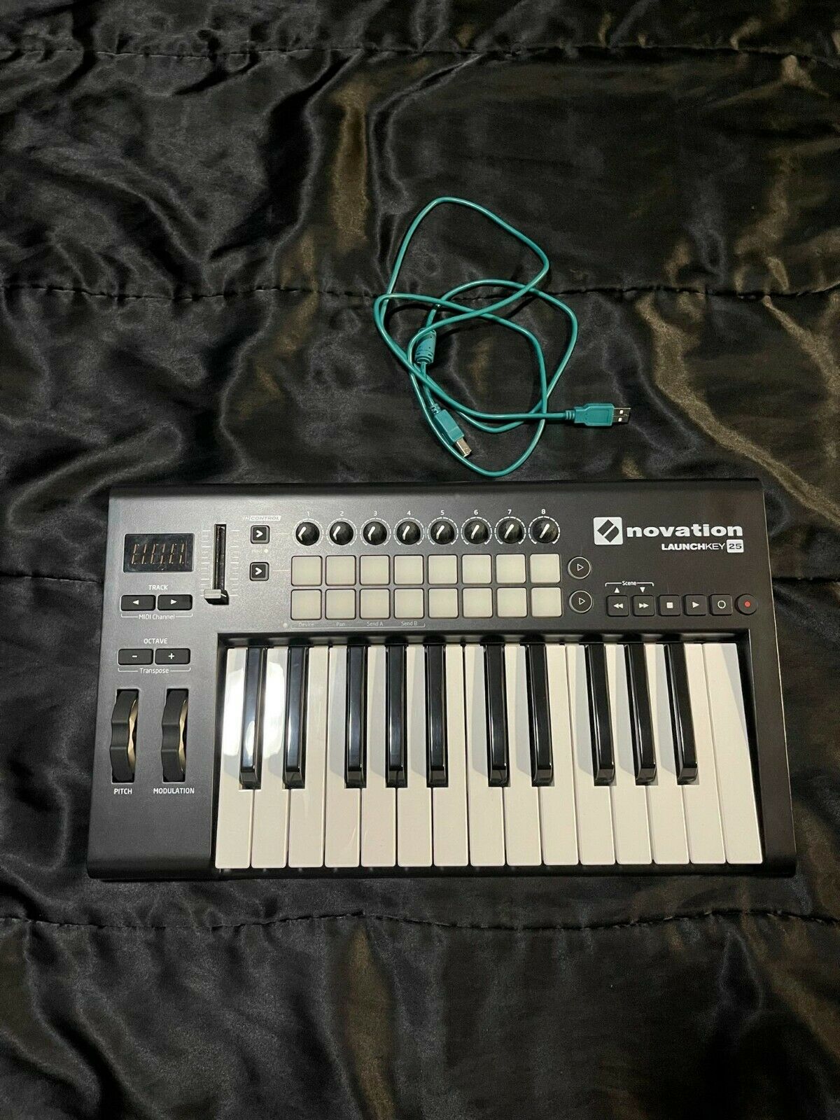Novation Launchkey 25 MKII with protective Hard Case - Fresh Stock Dated December 2025