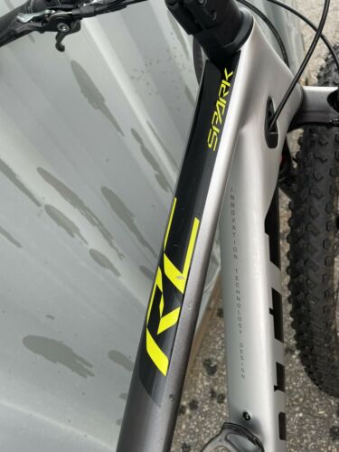 2020 Scott Spark RC Pro XTR /Industry Nine Ultralite 250/ Syncros Bars MTB Large - Fresh Stock Dated December 2025